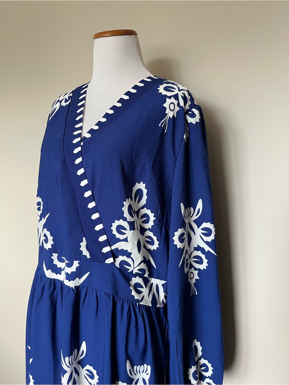 NWT Pretty Garden Blue and White Peasant Maxi Dress Size XL - Picture 4 of 12